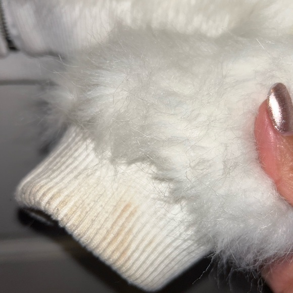 Brandy Melville White Lined Faux Fur Zip Up Cropped Coat - Picture 6 of 6